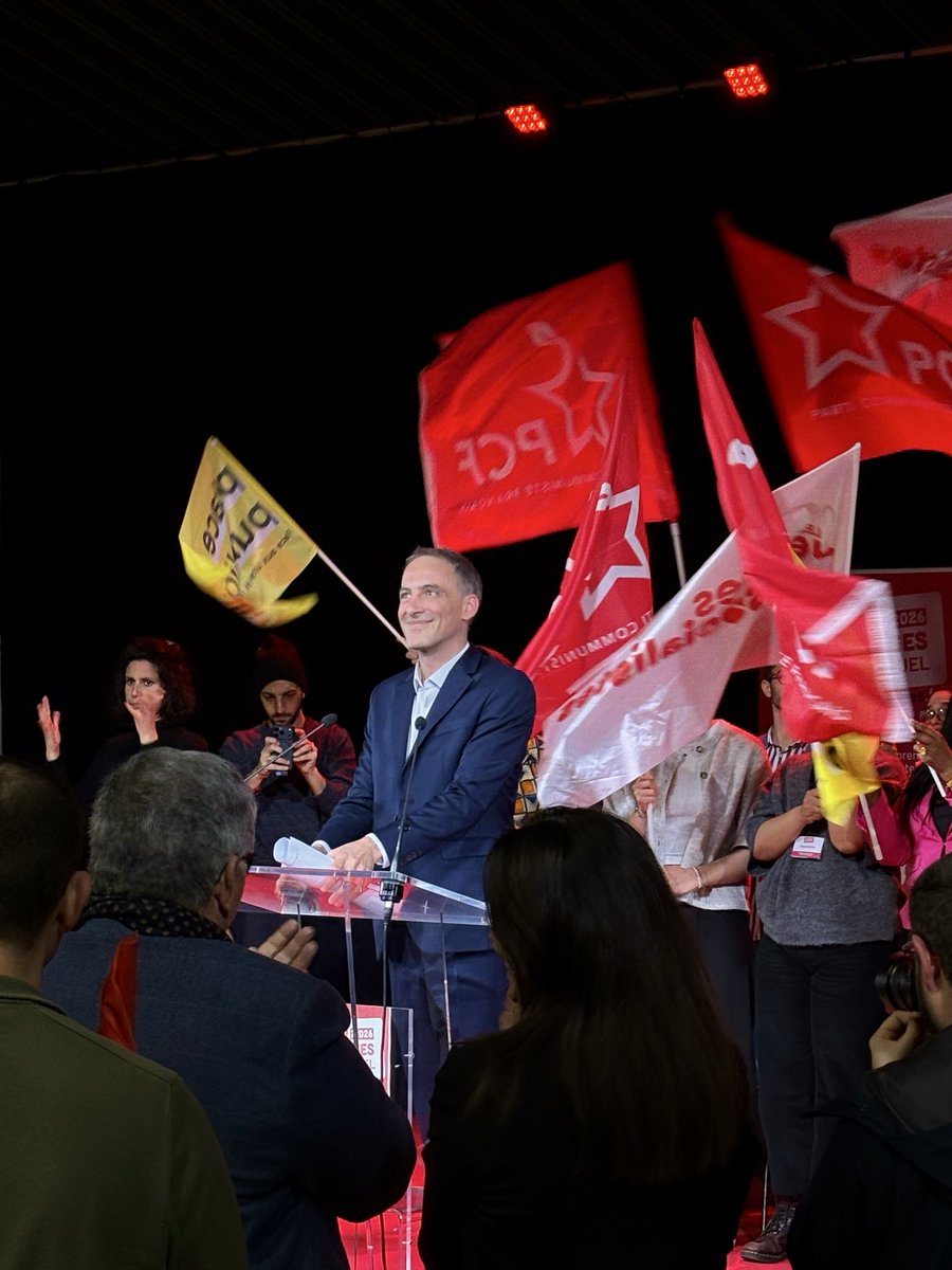 📌 Ce soir à Limoges, Raphaël Glucksmann répond à <a href="/JLMelenchon/">Jean-Luc Mélenchon</a> et sa proposition de « fusion technique ».

« Ne nous leurrons pas, quand LFI – après avoir passé toute sa campagne à insulter nos candidats et à en faire ses cibles principales – propose des fusions techniques, elle