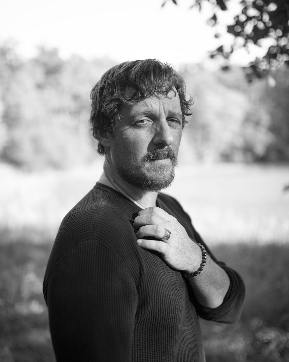 CountryCentral's tweet photo. Johnny Blue Skies (Sturgill Simpson) releases new album "Mutiny After Midnight." (Physical release only) https://t.co/dANjV7dUt5