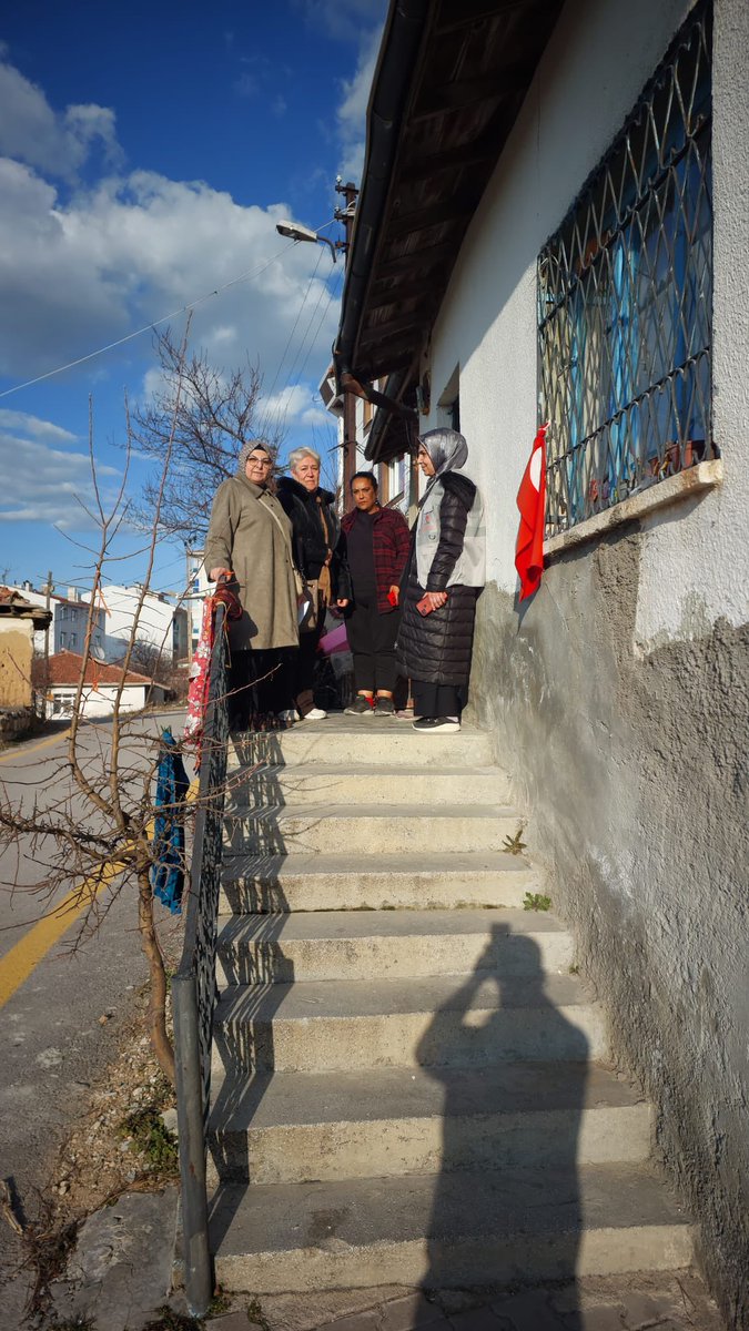 haymanaAKKADIN's tweet photo. 📍 Seyran  Mahallesi
İl Kadın Kolları Yönetim Kurulu üyelerimiz ve ilçe teşkilatımız ile birlikte Ramazan ziyaretlerimizi gerçekleştirdik.
Kapı Kapı,Gönül Gönüle 🌸
@tugbaisikercan 
@akgul_aysel https://t.co/SrNXJLfQYJ