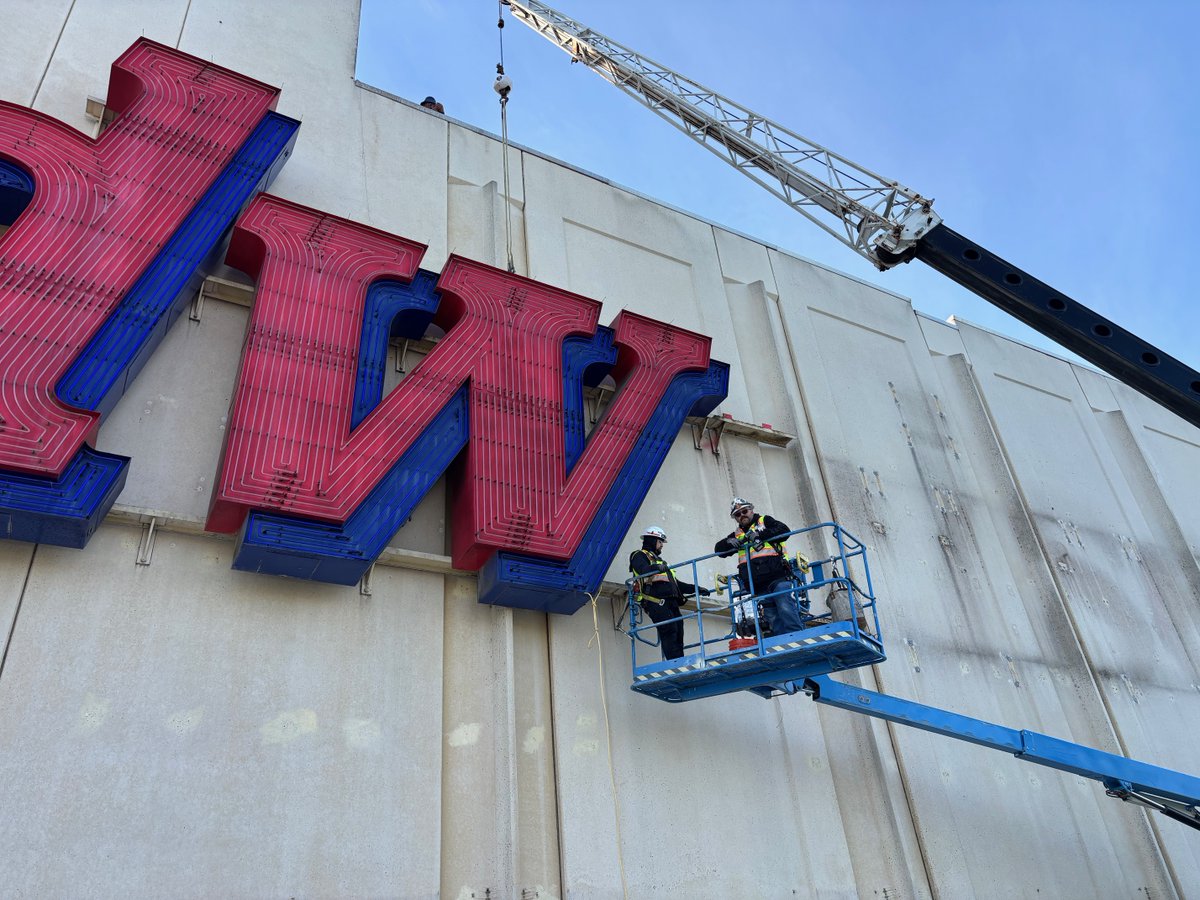 ISIcalifornia's tweet image. Another look at our removal and decommissioning of the iconic “King of Beers” logo. After nearly 50 years, the Budweiser plant in Fairfield has closed. ISI was proud to be entrusted with safely removing and decommissioning this well-known landmark. #signindustry #signremoval