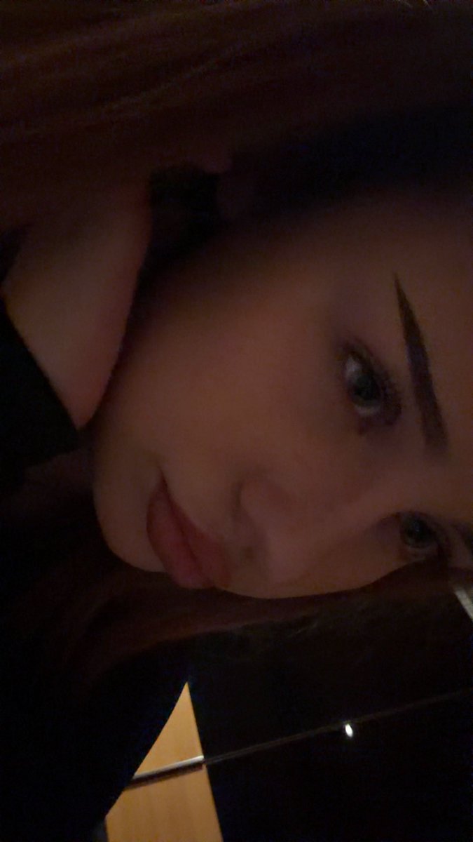 pay4lara's tweet photo. Just got done with the gym who‘s ready to relapse for me💅🏼 https://t.co/m1rKZI2uau