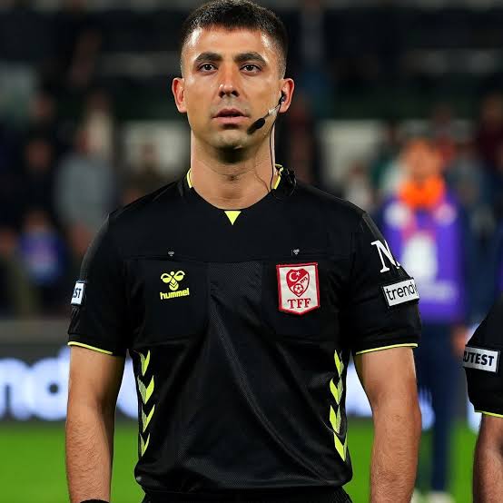 Tek maçlık katliam geliyor. Tff bu hakem hata yapınca bir daha görevlendirme yapmayacağız şeklinde açıklama yapar. Zaten görev almıyordu. Kaybedilen 3 puan olur sadece. Galatasaray'a OPERASYON VAR <a href="/GalatasaraySK/">Galatasaray SK</a> <a href="/ultrAslan/">ultrAslan</a> <a href="/hazar_buyuka/">Hazar Büyüka</a> <a href="/Haluk_Yurekli/">Haluk YÜREKLİ</a> <a href="/gshukukcularder/">Galatasaraylı Hukukçular ve Girişimciler Derneği</a> <a href="/sgokbakar/">Şahan Gökbakar</a>