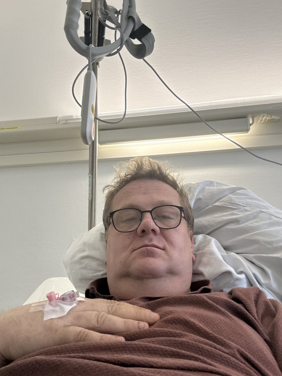 RobertVuk11's tweet photo. I’m Robert, father of 3, fighting CML leukemia.
A clinical trial is my chance to live — but it’s fully self-funded.
23,000€ for treatment
2,000€ for my family
If you can’t donate, sharing helps. ❤️
👇 Fundraiser link
https://t.co/4wGOTO2KNw https://t.co/OnFog2pkpi
