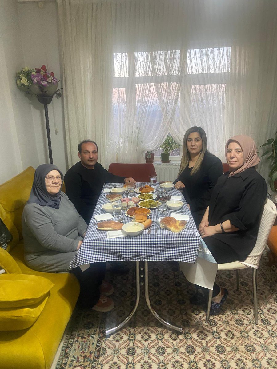 haymanaAKKADIN's tweet photo. 📍 Çaldağ Mahallesi
İl Kadın Kolları Yönetim Kurulu üyelerimiz ve ilçe teşkilatımız ile birlikte Ramazan ziyaretlerimizi gerçekleştirdik.
Kapı Kapı,Gönül Gönüle 🌸
@tugbaisikercan 
@akgul_aysel https://t.co/VtuLjnzjPh