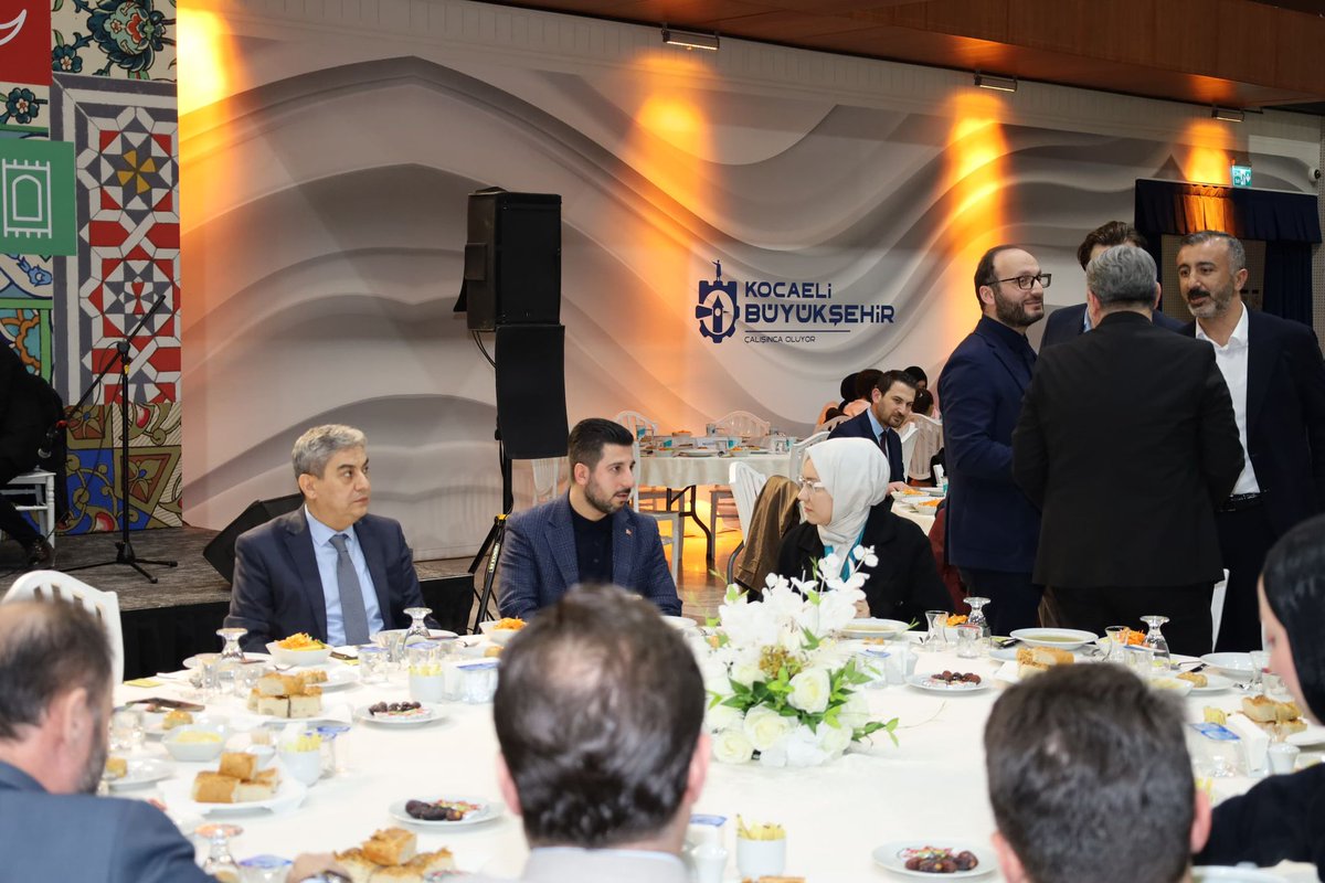 abdulhamidbalta's tweet photo. 📍 Kocaeli

Kocaeli İl Temsilciliğimizin ev sahipliğinde düzenlenen TÜGVA aile iftarı programında dava arkadaşlarımızla bir araya geldik. 

Ramazan’ın bereketini paylaştığımız bu güzel buluşmada bizleri ağırlayan tüm teşkilat mensuplarımıza teşekkür ediyorum. https://t.co/jx2cVLzdOX