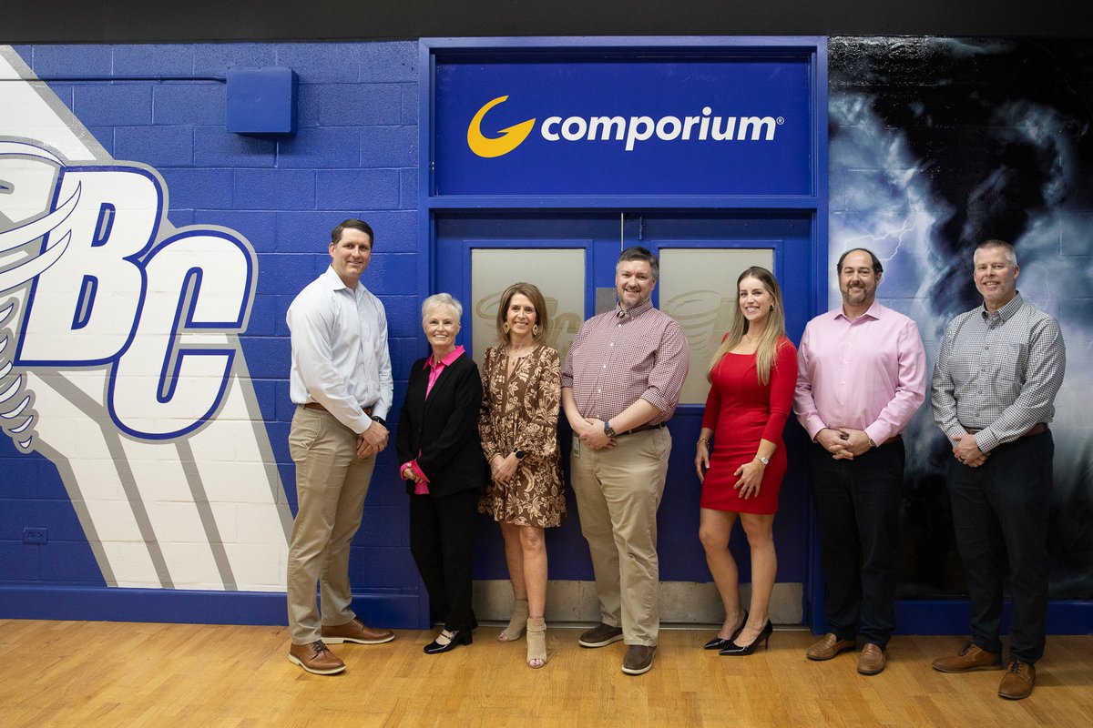 BrevardCollege's tweet photo. Big news! We’ve partnered with @Comporium to bring gigabit fiber to every residence hall room on campus + a 10-gig network upgrade across academic buildings and common areas. Comporium also donated $50,000 toward our new Student Center. Student success. 

Thank you, Comporium! 💙 https://t.co/udDToeRrbc