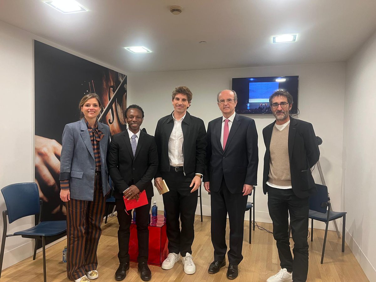 Donostia Sustapena - Fomento San Sebastián tweet media