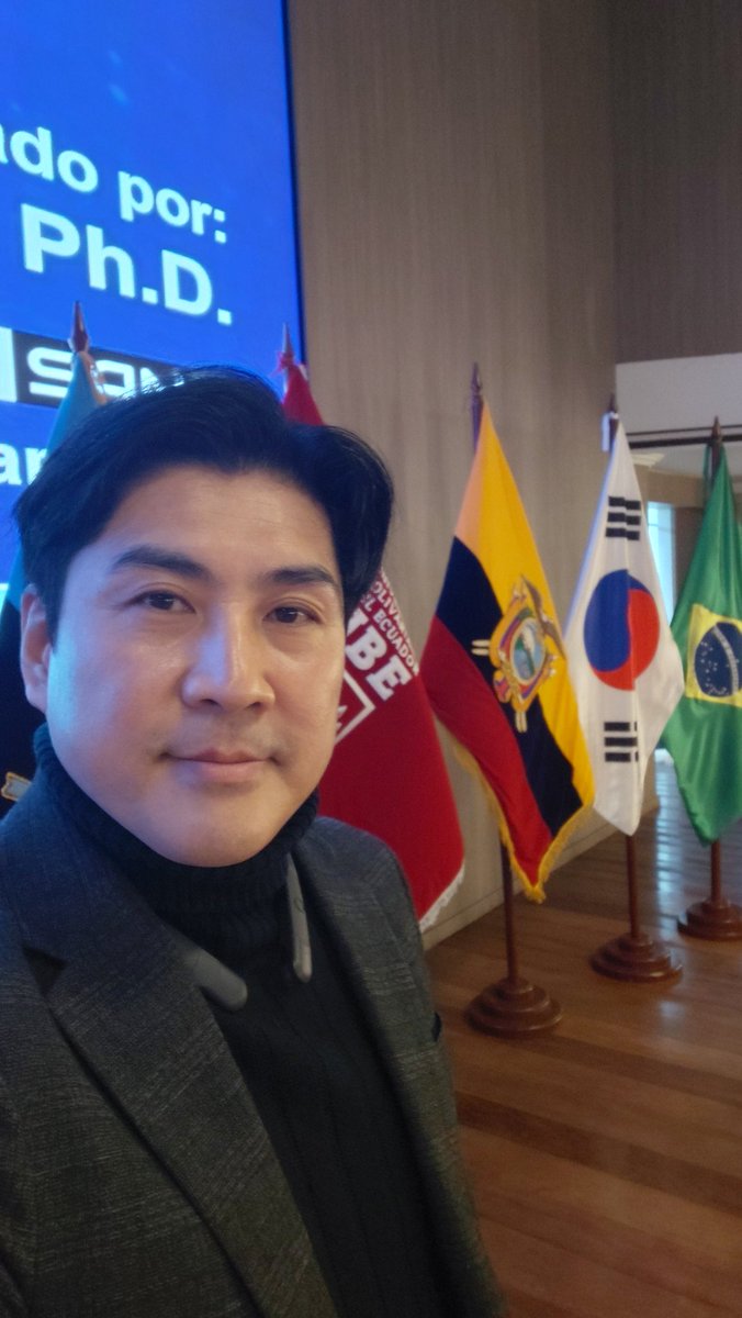 ProfeSang's tweet photo. Listo para la ponencia... https://t.co/ShP9MHjL3O