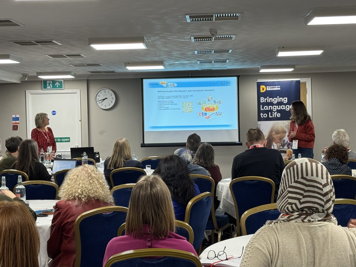 CristaHazell's tweet photo. The wonderful @GI_London1 ‘s Emma Whittle wowing us all with #wuschel & primary #German clubs with #felixundfranzie & secondary #gimagine & music from Germany at the 1st @ALL4language #showandtell the fringe event here at #lw2026 😍😍😍😍😍 https://t.co/Sbuw7fFhdI