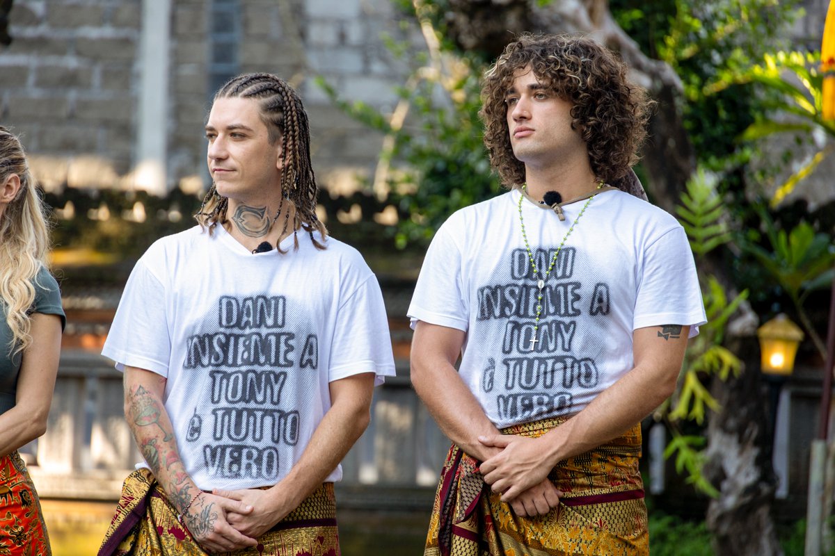 PechinoExpress's tweet image. DANI INSIEME A TONY È TUTTO VERO
Post di apprezzamento per le magliette dei #RAPPER ❤️‍🔥 #PECHINOEXPRESS