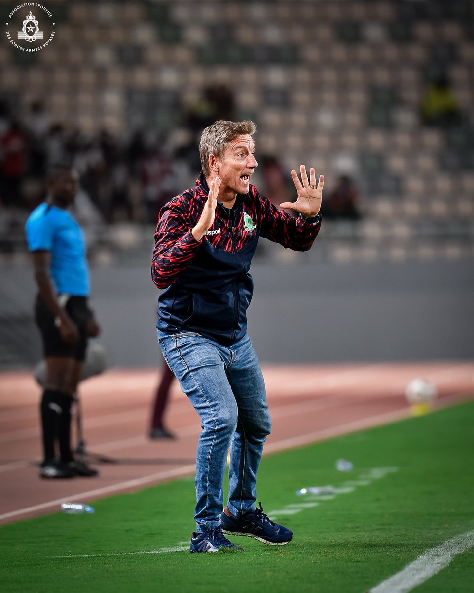 csport_ma's tweet image. ⚽ Avant AS FAR – Pyramids FC, Alexandre Santos affiche ses ambitions.

Le coach des Militaires parle d’un moment historique pour le club avant ce quart de finale de Ligue des champions CAF.

#ASFAR #PyramidsFC #CAFCL #FootballAfricain