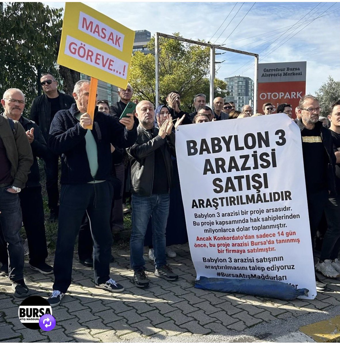 h_m68's tweet photo. @Mehmetcanbekli1 ⚠️Bu konuyu gündeme getirmenizi rica ediyoruz: Biz Arapız ve halka açık gayrimenkul şirketleri, Araplar da dahil olmak üzere insanları yasa dışı bir şekilde sömürüyor. Gayrimenkul satıyorlar ve ardından imzalanan sözleşmelerden cayıyorlar. https://t.co/4cKvWgPiJ6