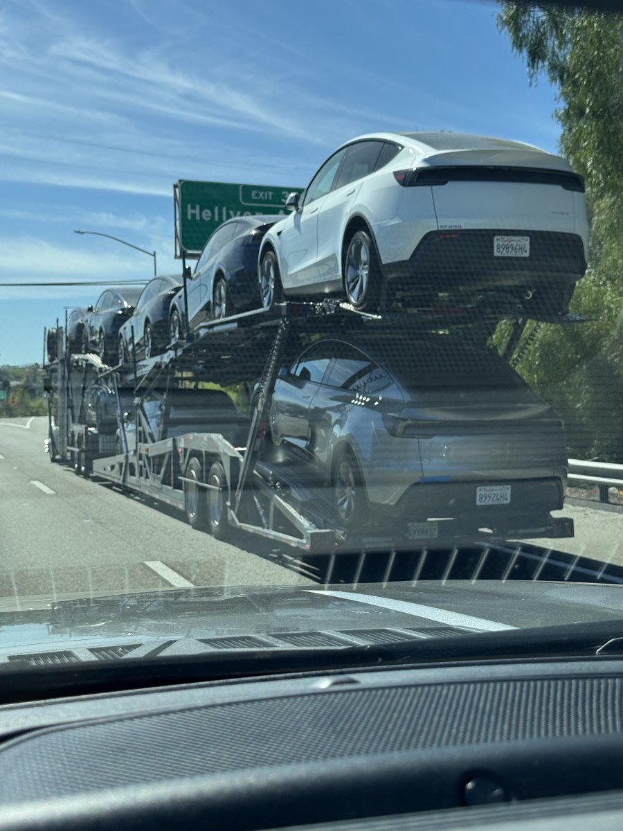 The Kilowatts 🚗⚡️ tweet media