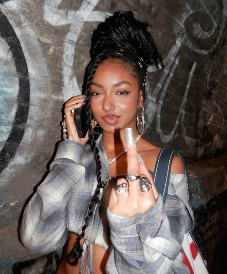 𝚉𝚞𝚛𝚒 𝙴. 𝙲. tweet media