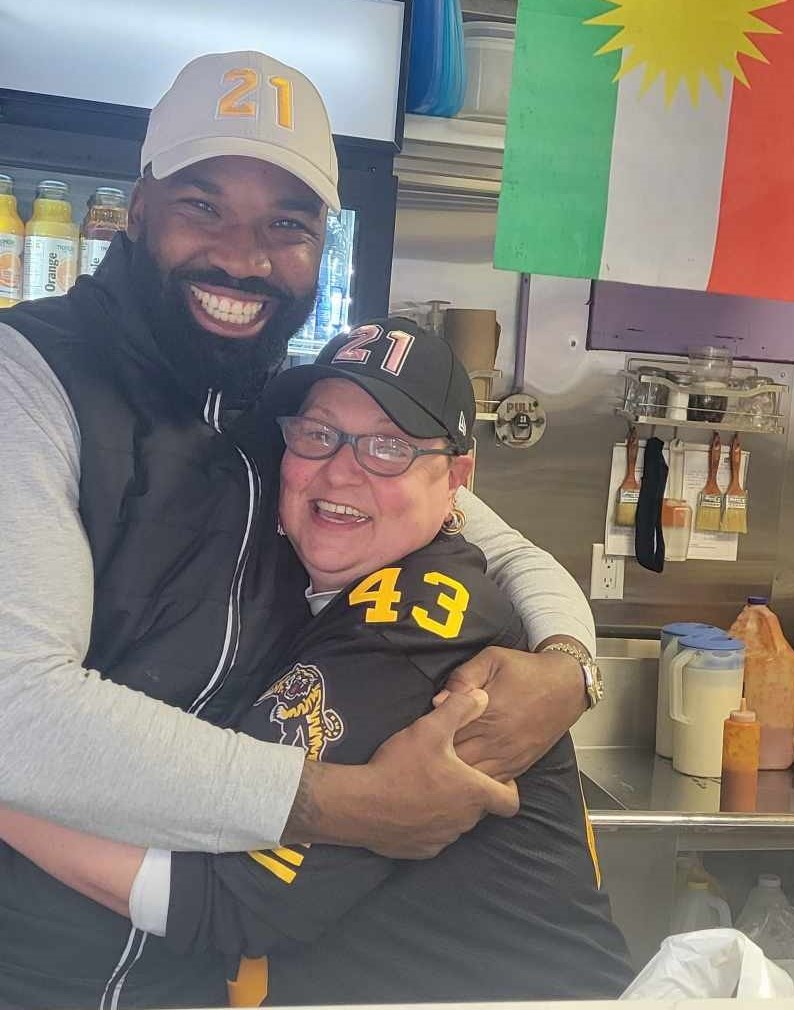 Tammy & Rizgar tweet media