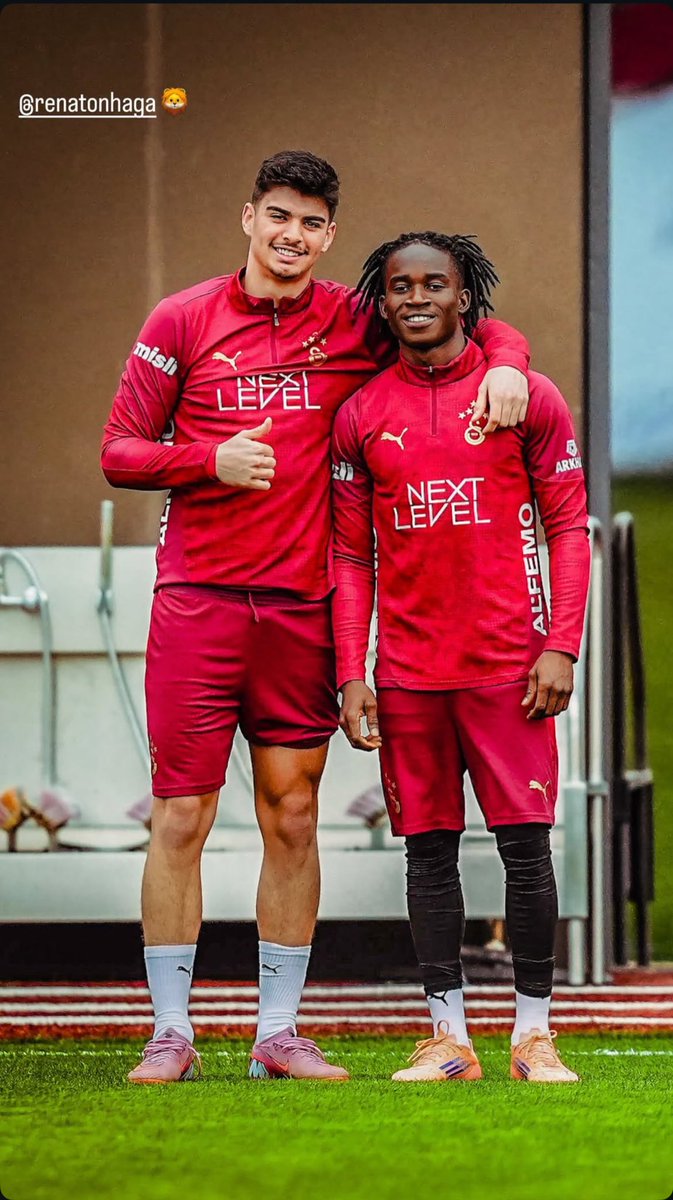De retour sur les terrains avec le crack Nhaga❤️💛🇹🇷🤝🇬🇼
