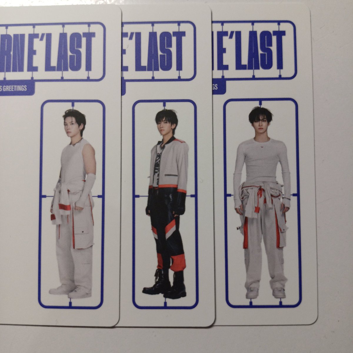 w_minz's tweet photo. these npc poses 😭😭 so funny https://t.co/Up9DwfbXMq