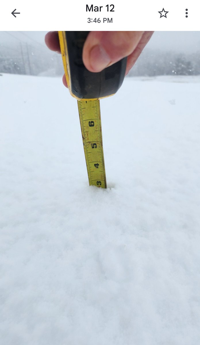 MidloSnowMaker's tweet photo. @NWSWakefieldVA 2.75" at Windy Hill  near
Old Hundred and Rt 60 
As of 3:45pm  temp 32f
What an amazing 24 hours. https://t.co/zkZUlgA756