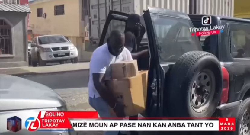 Avec l’organisation EPASI💜🇭🇹, nous avons organisé une clinique mobile au service des communautés les plus vulnérables.En tant que responsable logistique, je suis honoré d’avoir contribué à cette initiative au service du peuple.
EPASI 💜✊🏾 Yon Jèn, Yon Ayiti 🇭🇹