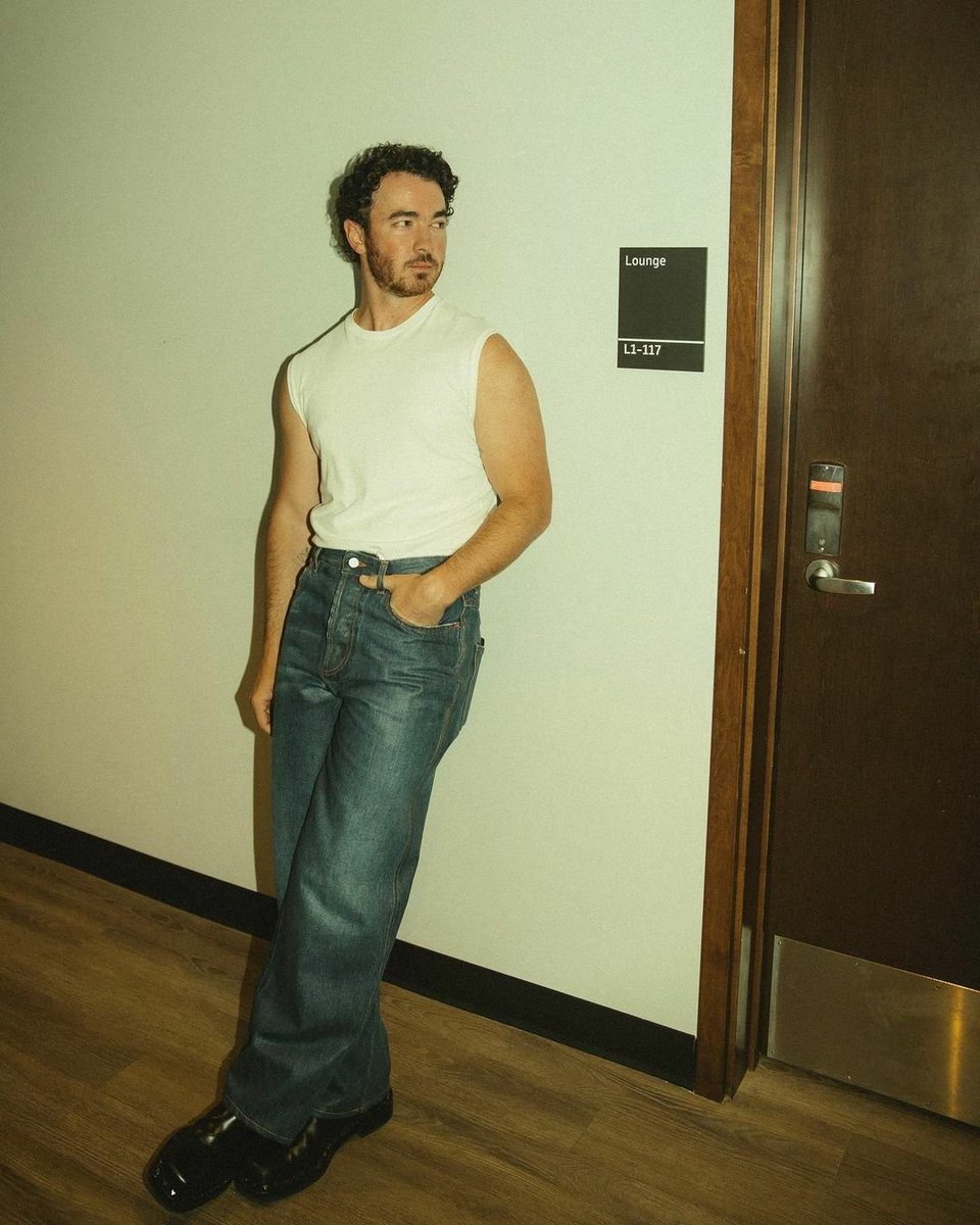 maybe i'm jaded, maybe i'm chasing, the highs to escape, so, i keep changing