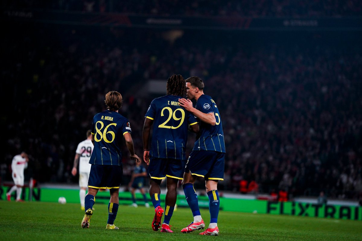 Apenas Bayern Munique, Celtic e FC PORTO venceram em casa do Estugarda nesta época.