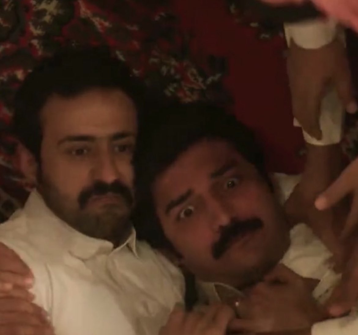 بموتتت مو طبيعي 😭😭😭😭😭