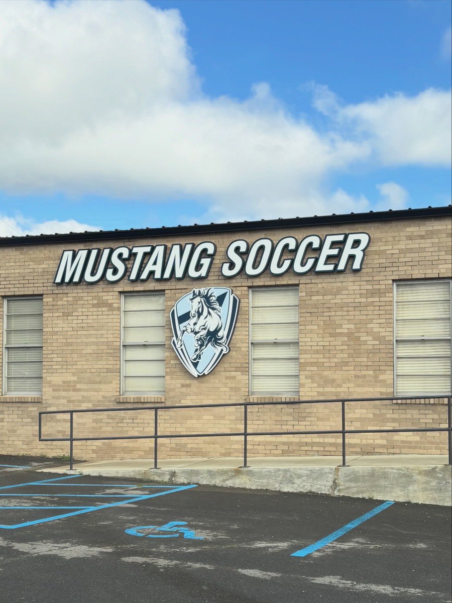 Season Builder tweet media