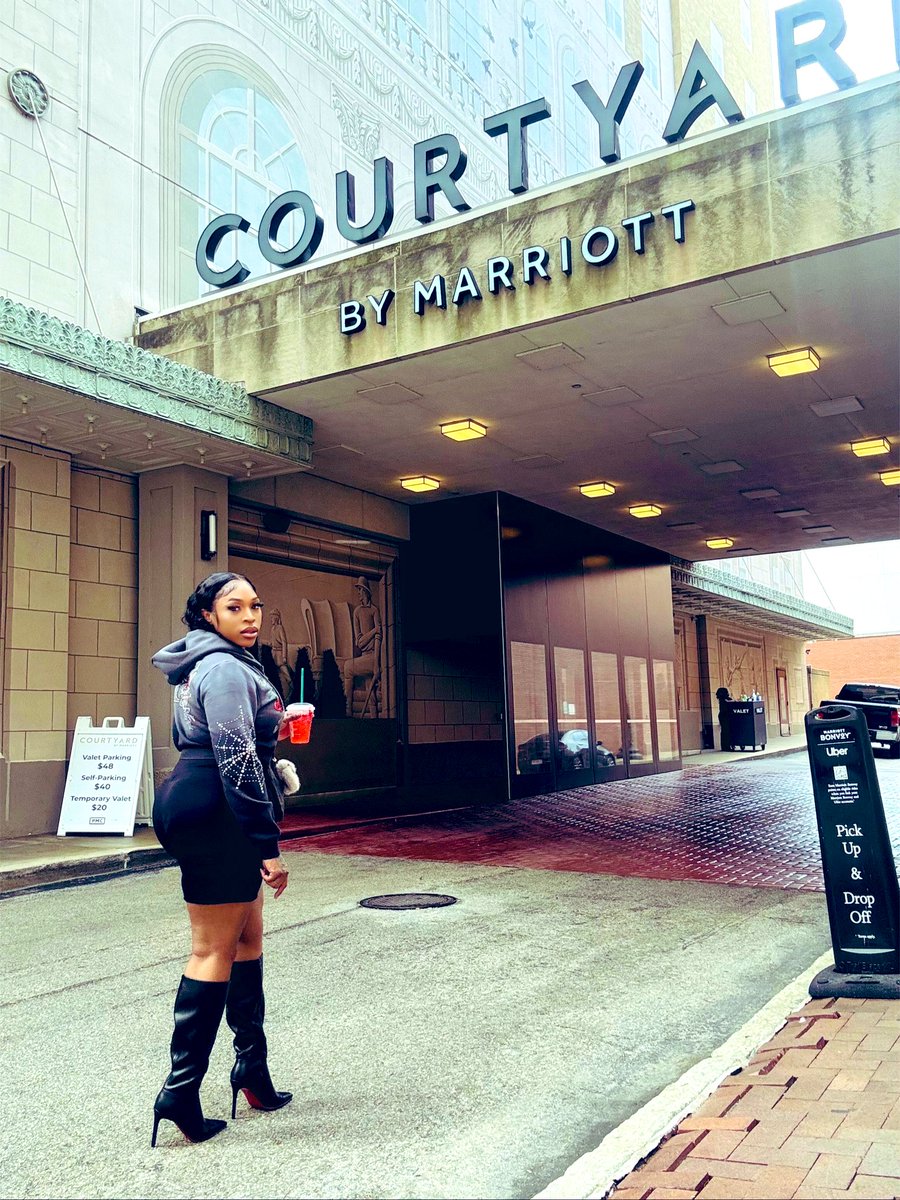 SASHGODD's tweet photo. wasss GuD ST. LOUIS #314week 
#SashGod 
#onlyfans
https://t.co/wewUnMWIcO https://t.co/dKQTmF9LGo
