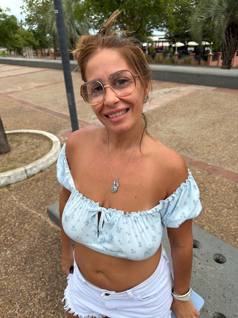 Ana Taylor tweet media