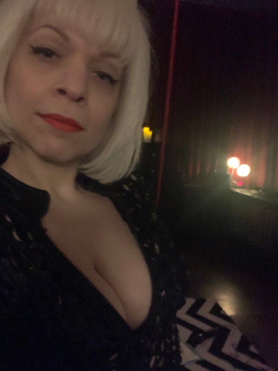 Mistress Isadora tweet media