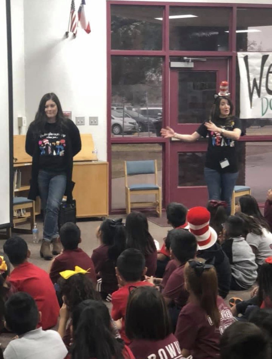 Oh_AuthorDonna's tweet image. This is what imposter syndrome looks like-being introduced as an author. lol! Was that an exit I saw behind the librarian?
@Lorena_y13 miss you. 

#authorvisit #AuthorsOfX #schoolvisit #writing #impostersyndrome #fyp