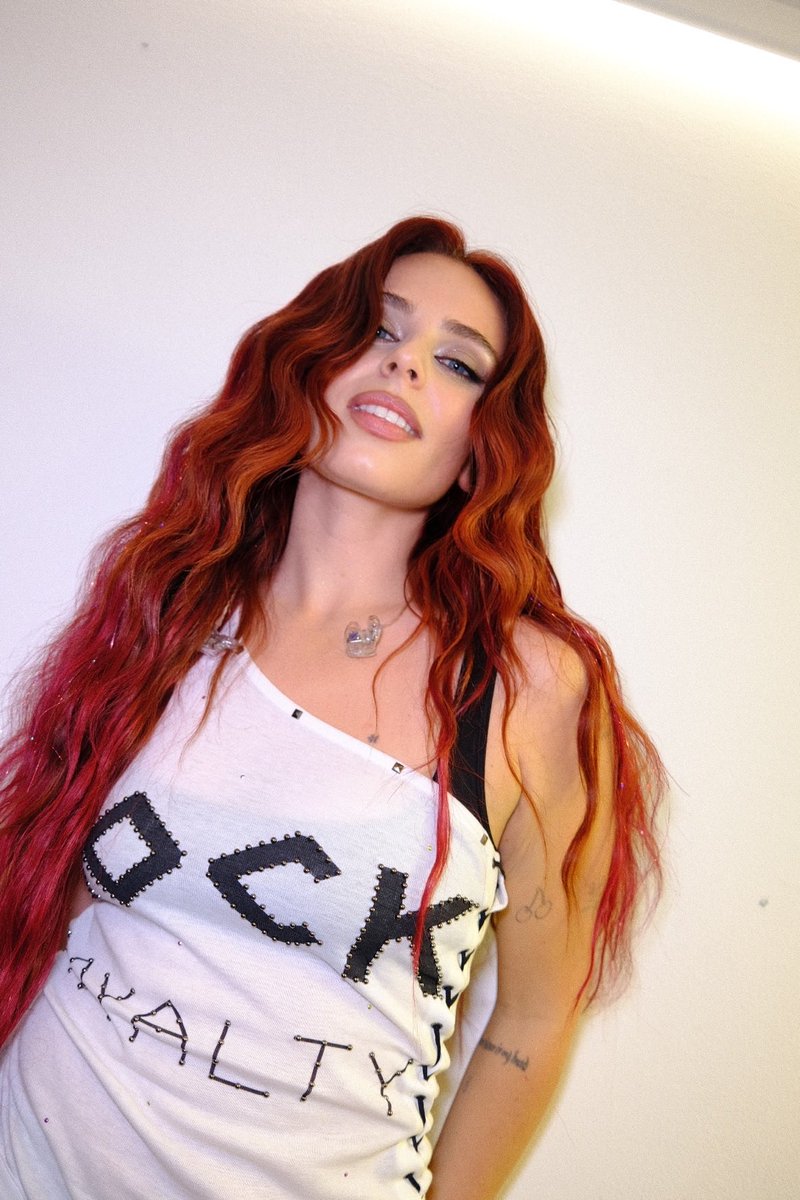 ☆*:. ｡Rose Gray ｡.:*☆ tweet media