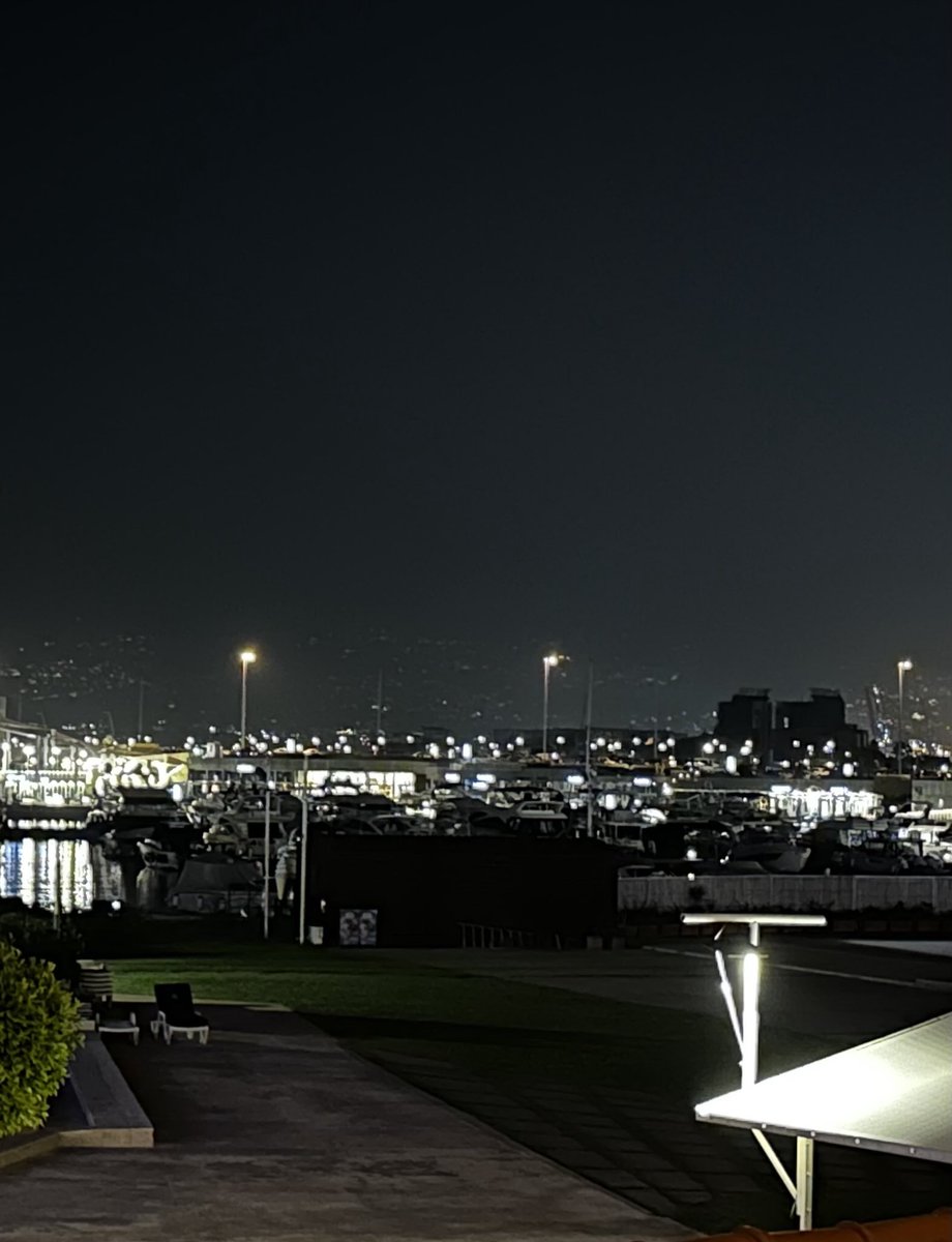 Álvaro Vargas Llosa tweet media