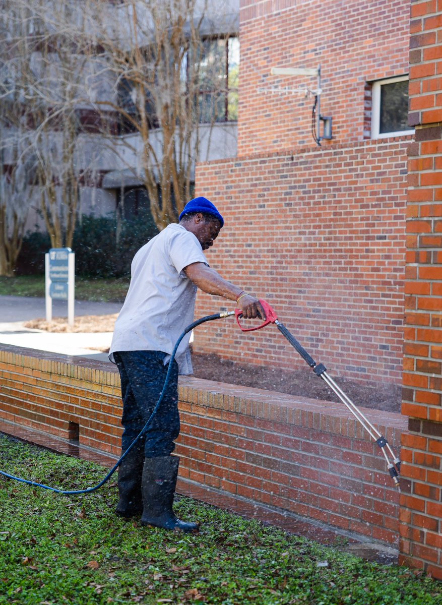 UF Facilities Services tweet media