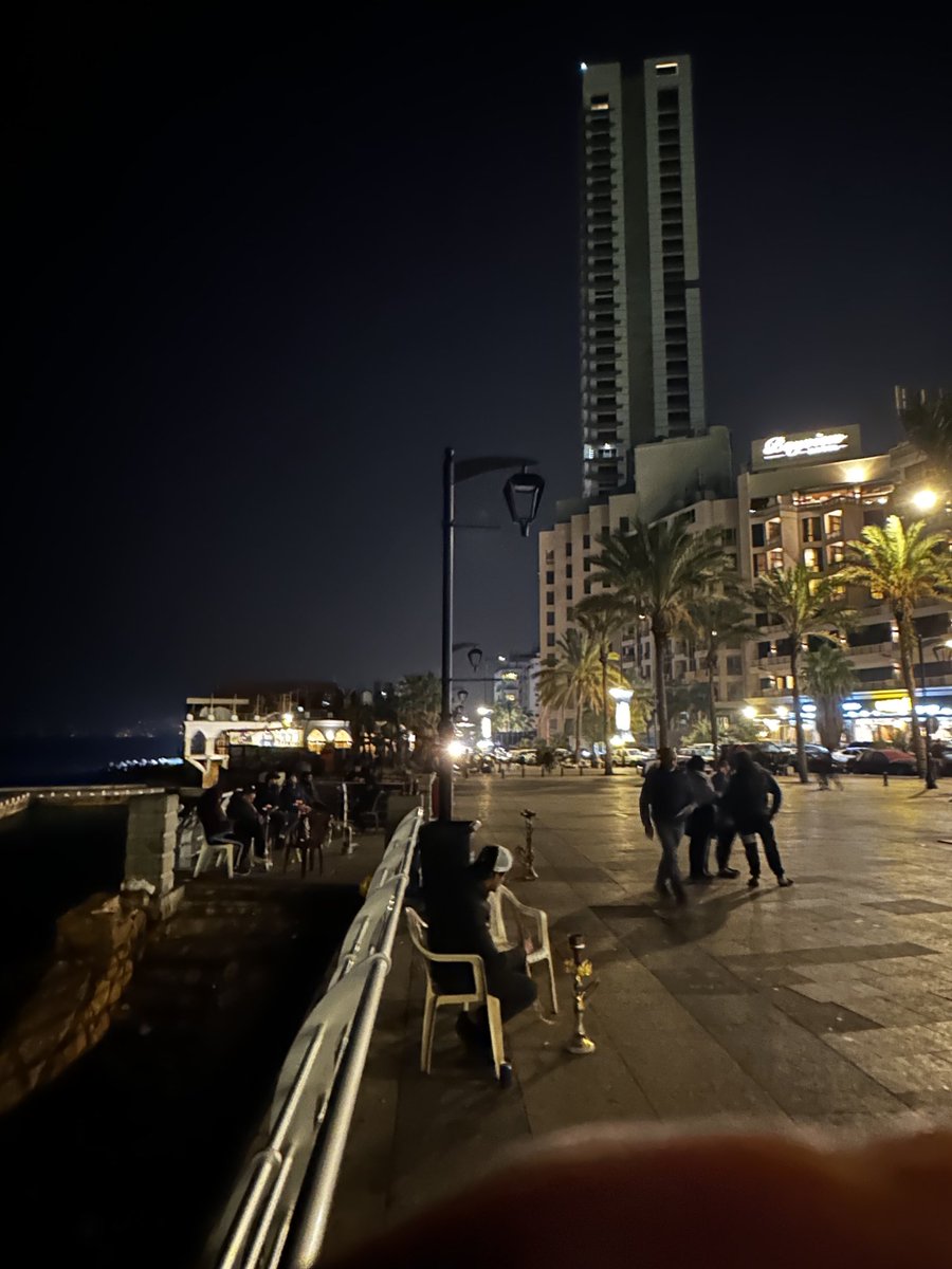 Álvaro Vargas Llosa tweet media