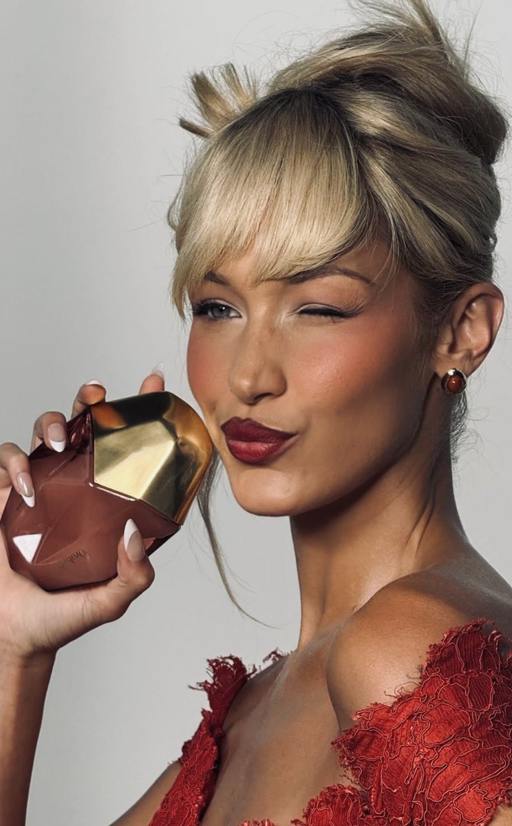 𝖵𝖤𝖫𝖵𝖤𝖳 𝖢𝖱𝖤𝖠𝖳𝖨𝖮𝖭. tweet media