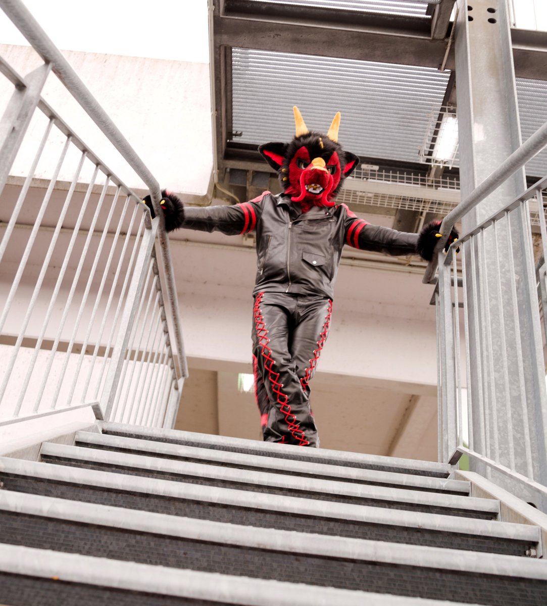 RuyakTanCoch's tweet photo. Do you dare to come up here?
📸 @waldivomberg
🪡 @Sasa_Creations https://t.co/SDSlIrPVSH