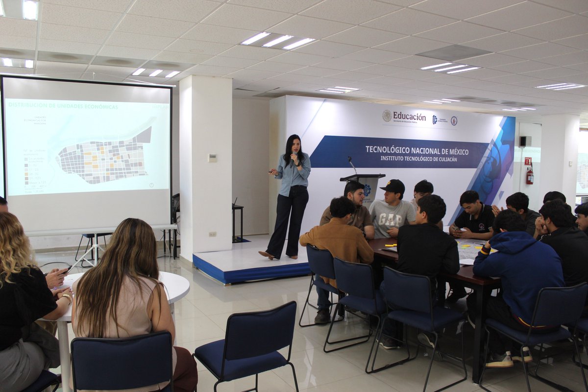 implanculiacan's tweet photo. Hoy vivimos una experiencia muy enriquecedora en el taller “Imaginemos Nuestra Ciudad” de IMPLAN, realizado en la Sala de Trabajo de la Biblioteca del @TecNMCuliacan.

Fue un espacio en donde los alumnos compartieron sus ideas, sobre cómo quieren ver a la ciudad en el futuro. 🙌 https://t.co/aOcX6DGymh