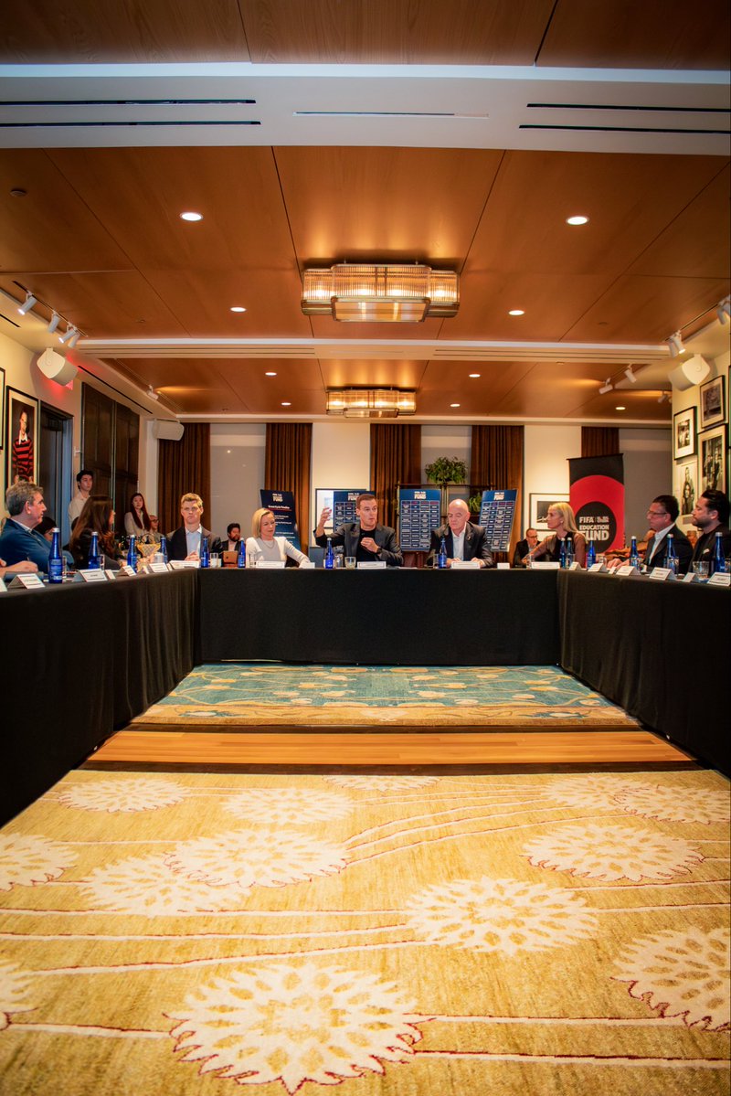 Hugh Evans tweet media