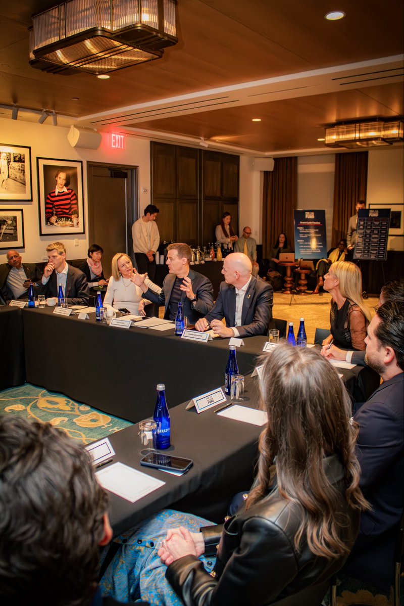 Hugh Evans tweet media