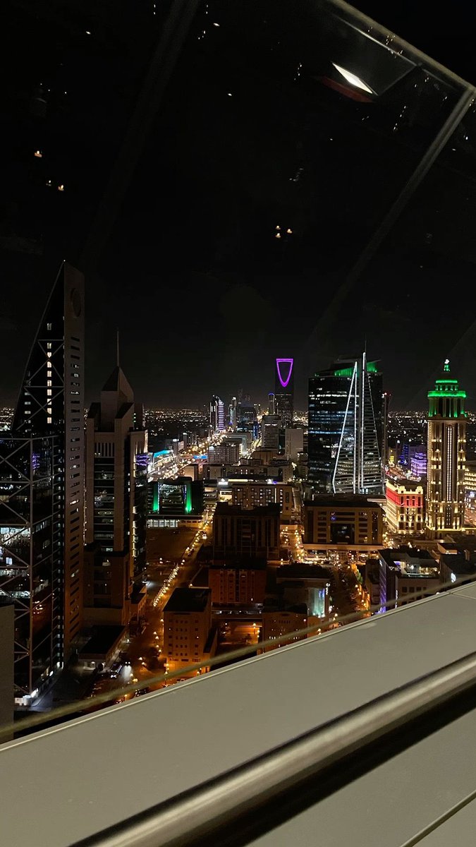 الرياض ليلًا🇸🇦🤍
