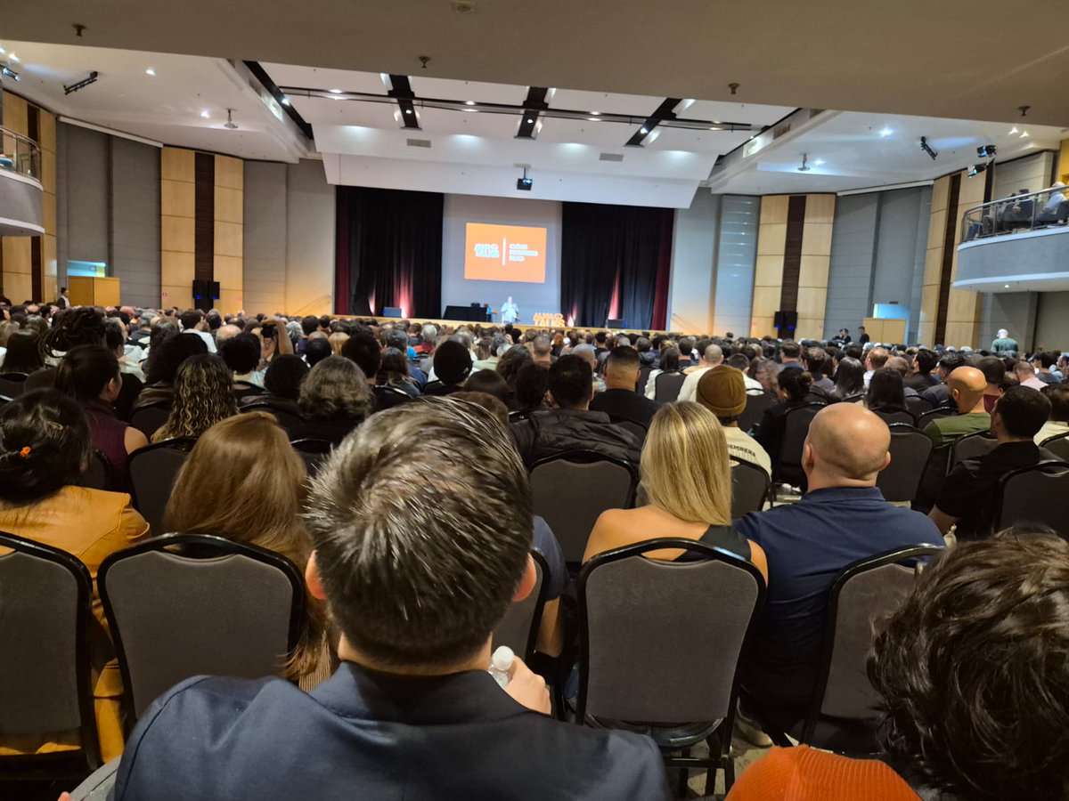 Papirus Editora tweet media