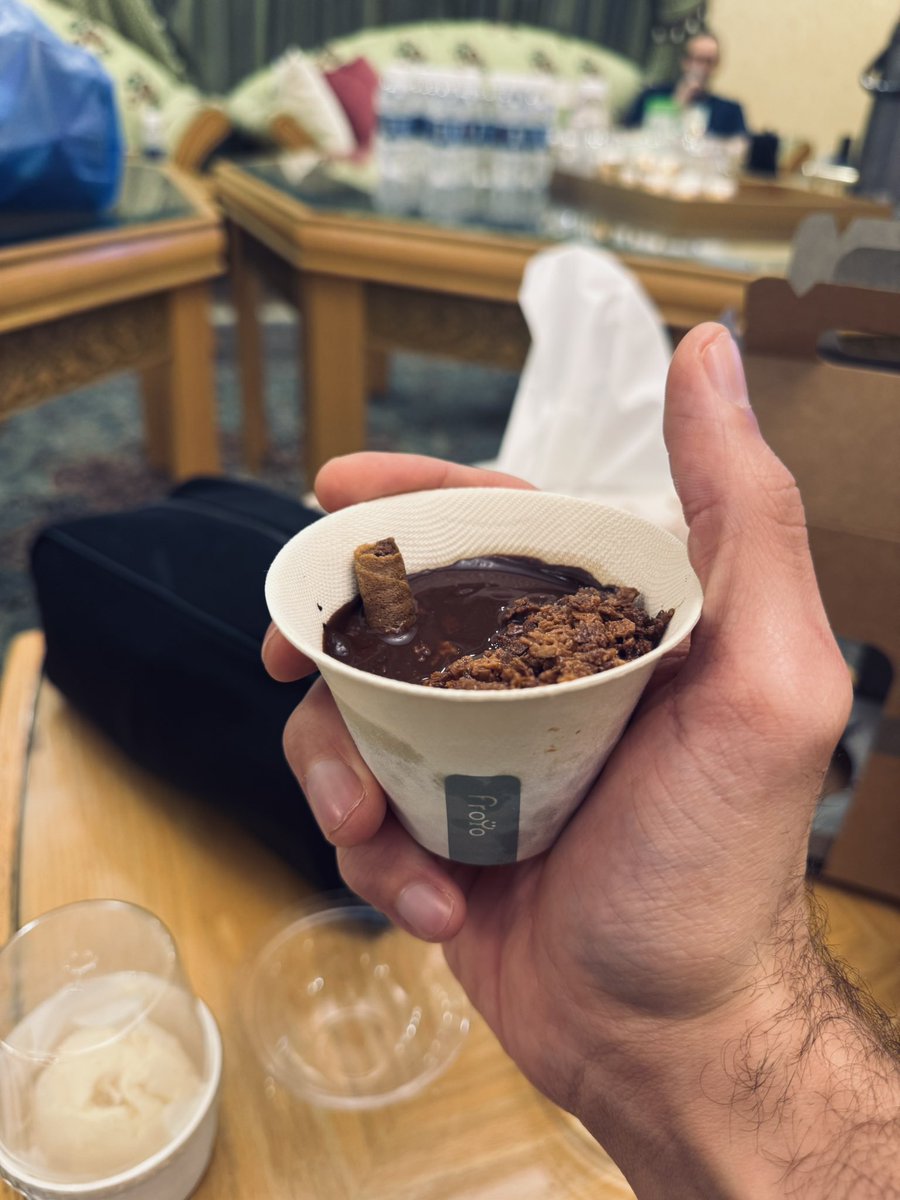 فواز يصوّر tweet media