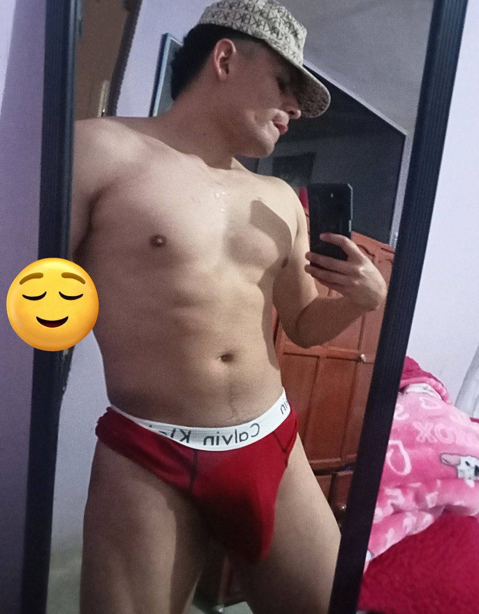 Arsi_mich's tweet photo. Buenaaas buenas 😏😈#jueves https://t.co/izsMq19mzK
