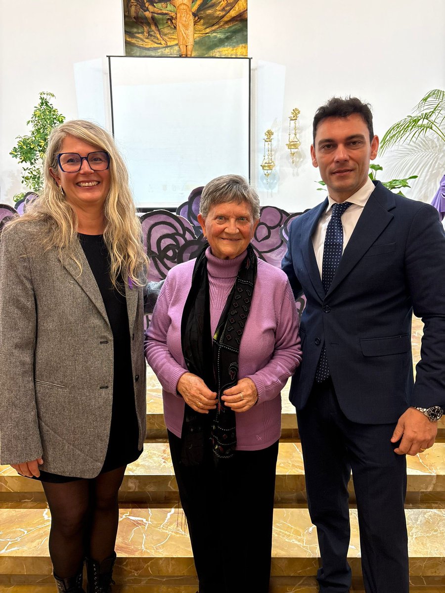 PresidenciaGOIB's tweet photo. 💜 Assistim a la III Cerimònia dels Premis Kali, organitzada per la Fundació Naüm Projecte Socioeducatiu (@projectenaum) amb motiu del Dia de la Dona. Un acte emotiu que reconeix l’esforç i el compromís de dones que han superat obstacles i són inspiració per a tota la comunitat.

🤝🏼 El director general de Immigració i Cooperació al Desenvolupament, @ManuPavonIB, ha volgut acompanyar aquesta iniciativa que impulsa la força i les oportunitats per construir una societat més justa.