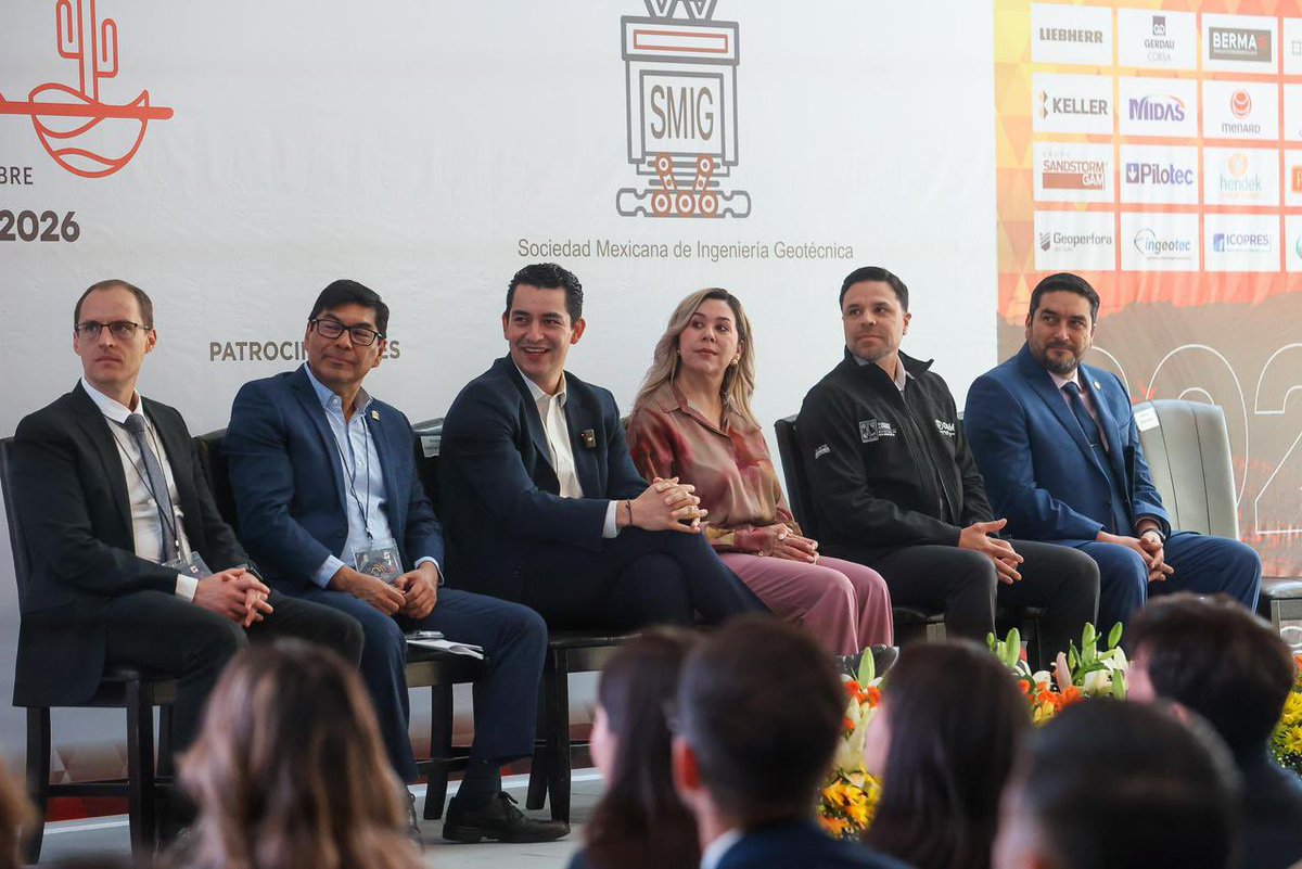 gradillasrob's tweet photo. Es un honor haber inaugurado esta mañana el 2do Simposio Internacional sobre Depósitos de Jales organizado por la Sociedad Mexicana de Ingeniería Geotécnica (SMIG), un evento que promueve mejores prácticas hacia una minería sonorense más sostenible y confiable👏🏼

Las gestiones de nuestro Gobernador @AlfonsoDurazo al atraer eventos de este nivel, posicionan a Sonora como un estado líder en materia económica, turística y minera, reafirmando la competitividad en sectores estratégicos para el desarrollo de Sonora y sus familias🫱🏽‍🫲🏻