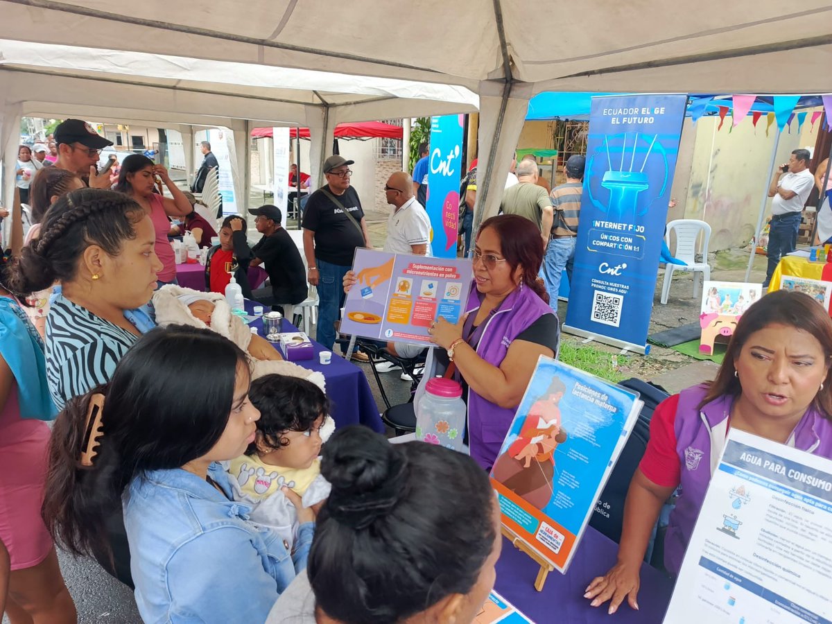 Salud_Guayas's tweet photo. #MSPEnTerritorio | Con el objetivo de acercar los servicios de salud a la comunidad, el #Distrito09D04 de @Salud_Ec participó en la brigada médica en las calles 30 y Venezuela, donde se brindaron 148 atenciones en medicina general, 55 odontológicas y 45 vacunados. https://t.co/G7rncAyksE