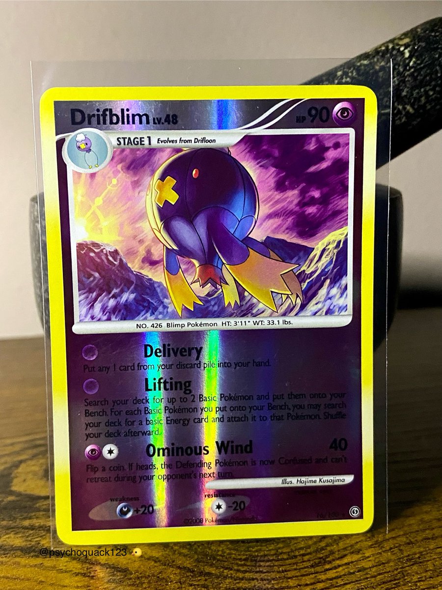 🎈 Drifblim reverse holo rare from the Pokémon TCG set Diamond and Pearl Stormfront! 

💨 This Drifblim illustration by Kusajima is absolutely beautiful! 

🐤 Which generation four ghost type Pokémon is your favorite?