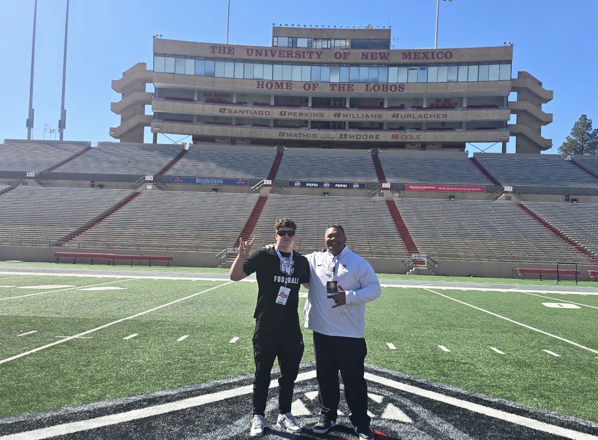 TikiTeeples tweet media