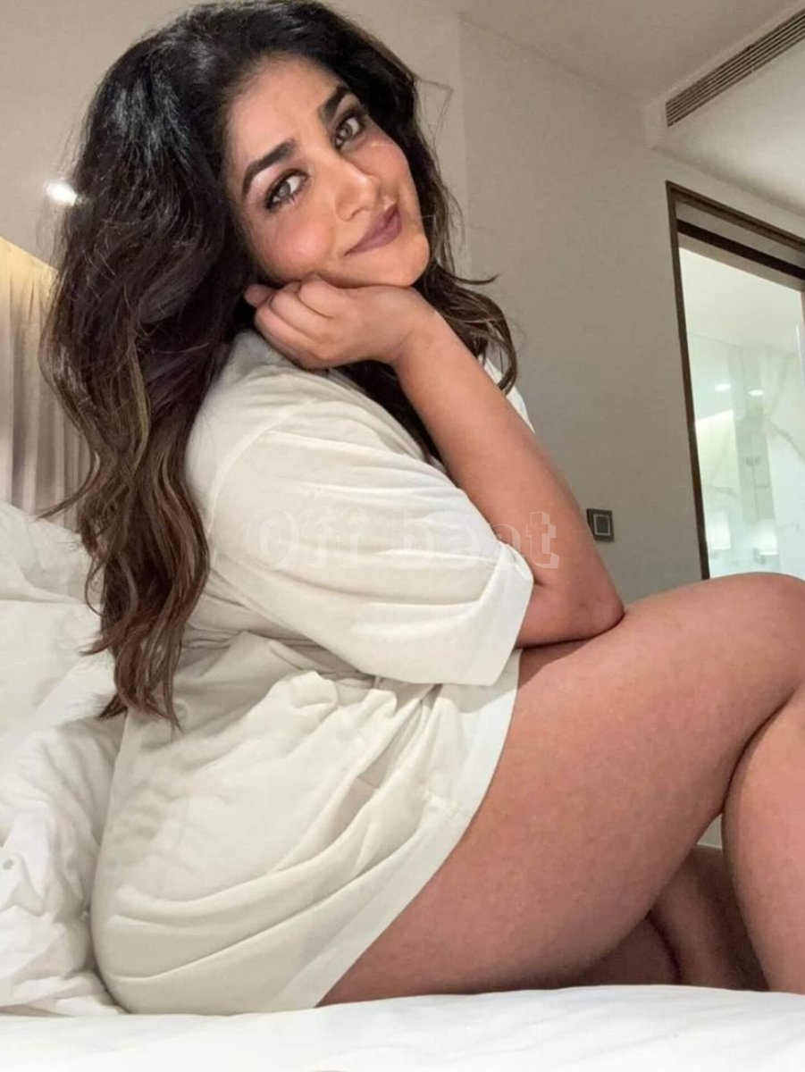 . . . . . . tweet media